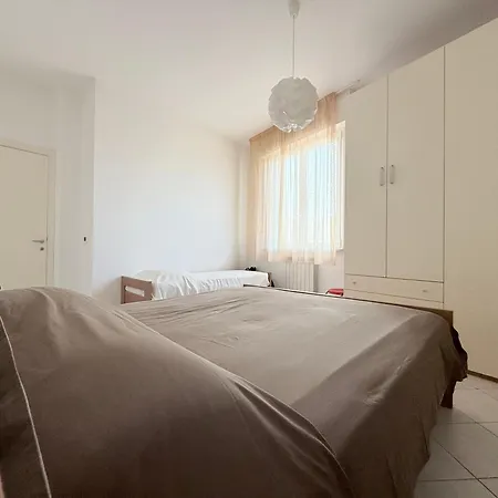 Se220 - Senigallia, Pratico Bilocale Comodo Al Mare